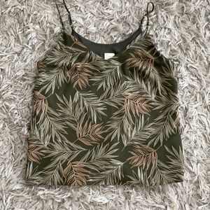NWOT palm flowy tank
